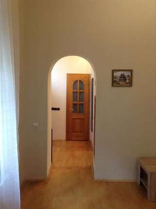 Апартаменты Family Stay in Lviv (2 Rooms + Kitchen) Kulʼparkuv Апартаменты-47