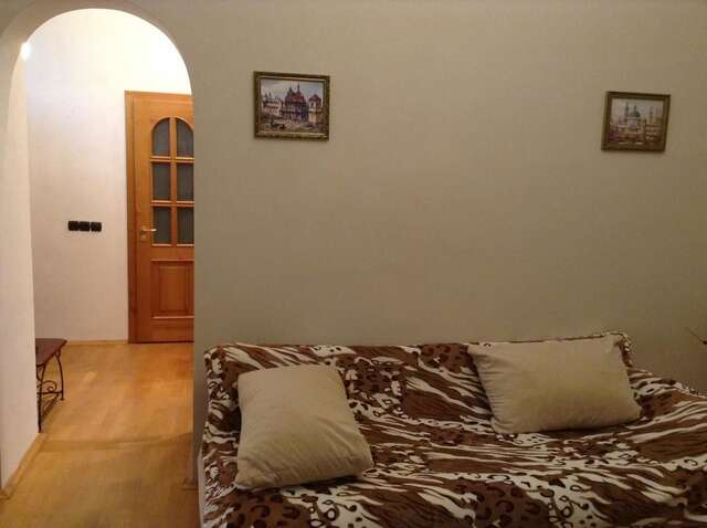 Апартаменты Family Stay in Lviv (2 Rooms + Kitchen) Kulʼparkuv-20
